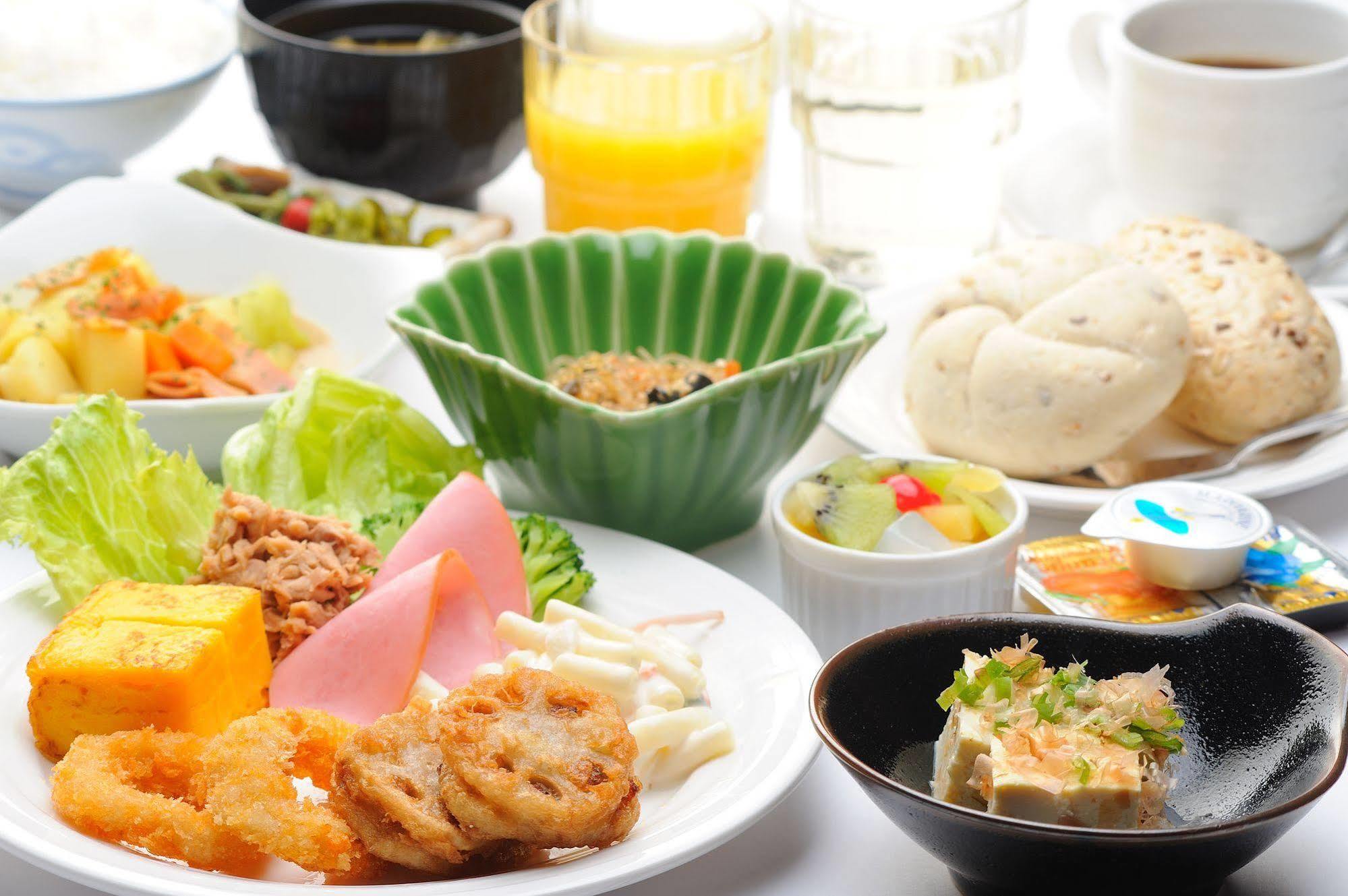 Hotel Route-Inn Saku Minami Inter Dış mekan fotoğraf
